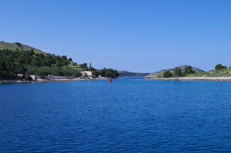 Zadar: Full-Day Sailing Trip to Kornati - Telašćica Nature Park and Lake Mir: The Stop People Remember