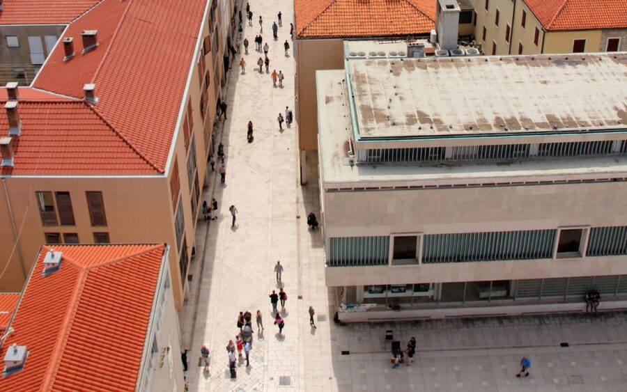 Zadar: Guided Old Town History Walking Tour - What a 60-minute Old Town history walk really means