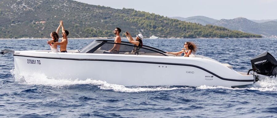 Zadar: Guided Speedboat Tour with Food, Oil & Wine Tasting - Passing the Sea Organ on the Way Out of Zadar