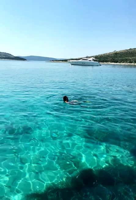 Zadar: Half-Day Island-Hopping and Lagoons Cruise with Fruit - Where you start in Zadar, and how the trip sets its pace