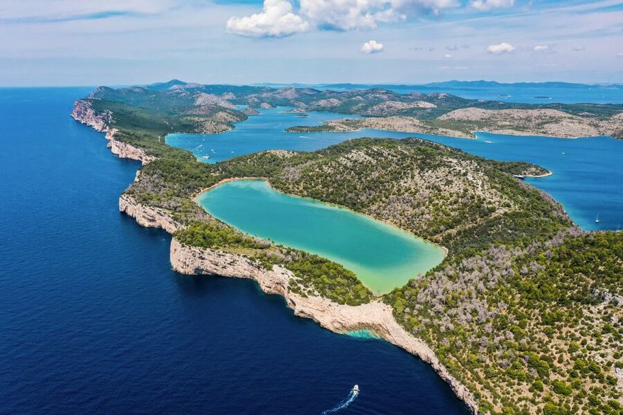 Zadar: Kornati and Telašćica Full-Day Boat Trip with Lunch - Kornati National Park: limestone islands, viewpoints, and a sea swim option