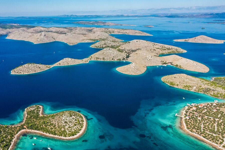 Zadar: Kornati and Telašćica Full-Day Boat Trip with Lunch - Telašćica Bay and the Mir salt lake: the warm-water twist