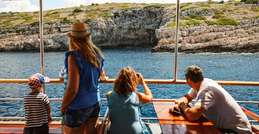 Zadar: Kornati and Telašćica Full-Day Boat Trip with Lunch - The boat itself: comfort, shade, and the long sitting reality