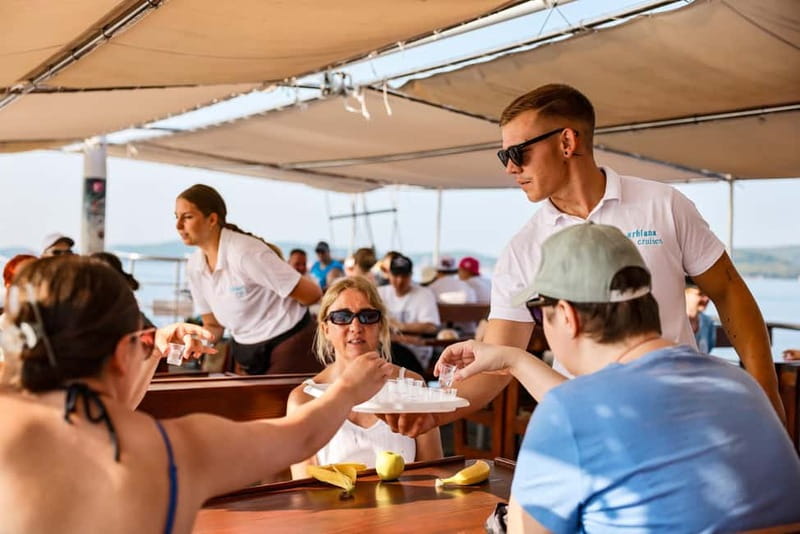 Zadar: Kornati Lojena sandy cove & Telašćica Nature Park - Food onboard: breakfast sandwiches, grilled lunch, and wine you can actually use