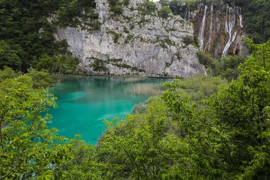 Zadar: Plitvice Lakes Guided Full-Day Trip with a boat ride - Morning tour vs afternoon tour: pick your pace
