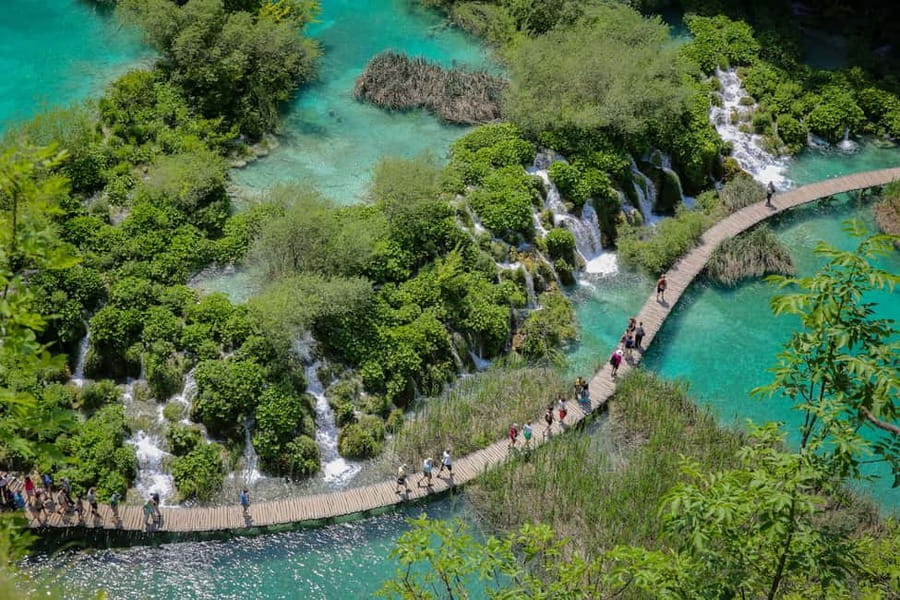 Zadar: Plitvice Lakes Guided Full-Day Trip with a boat ride - Price and value: what your $59 covers (and what it does not)