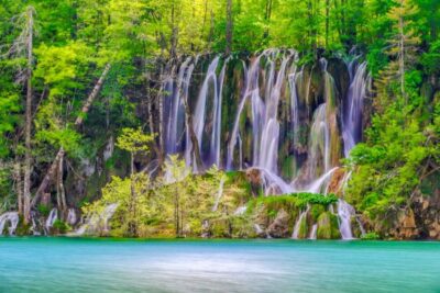 Plitvice Lakes with Boat Ride and Zadar Old Town Tour