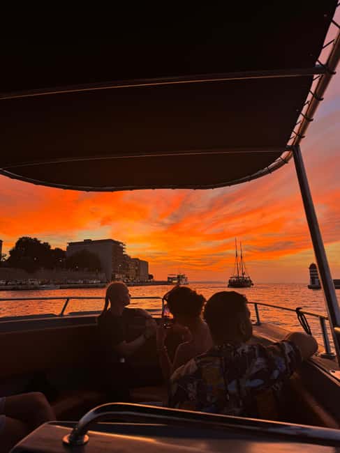 Zadar: Romantic, Luxury Sunset Boat Tour with Aperol Spritz - Local guide stories: Zadar history without the dry part