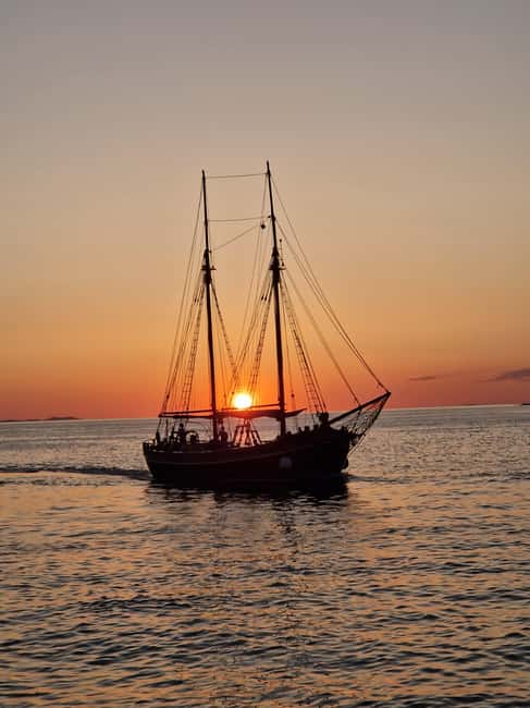 Zadar: Sunset Cruise on Traditional Boat with Wine - The 90-minute sunset route, Old Town views, and Sea Organ moments