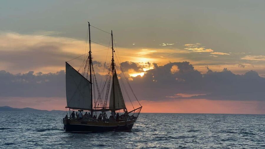 Zadar: Sunset Cruise on Traditional Boat with Wine - Price and value for a 34-dollar, 90-minute wine sunset