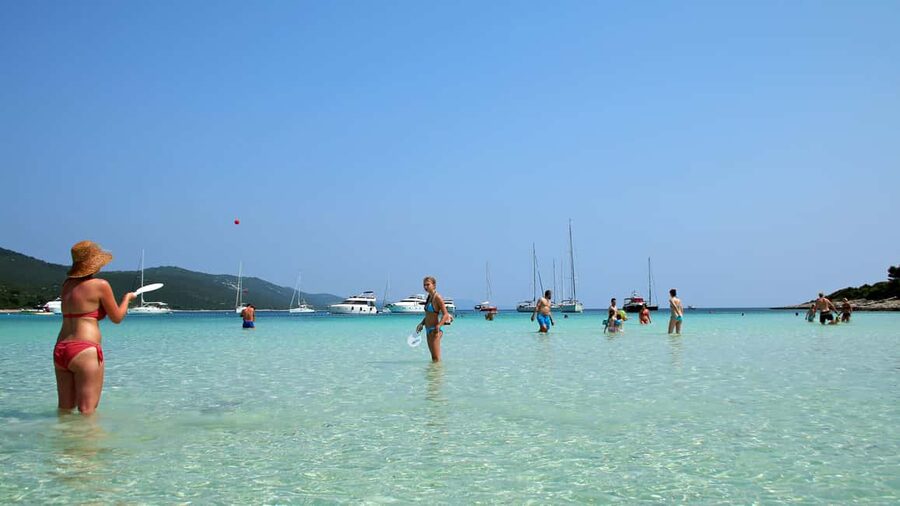 Zadar to Sakarun Beach Tour, Shipwreck Dive & Tunnel - 4,5hr - Key things I think you’ll notice fast
