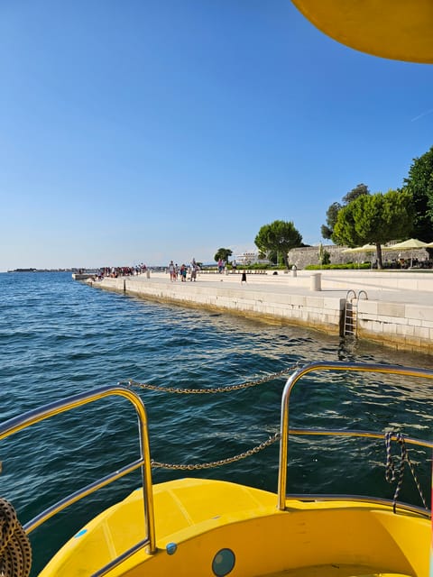 Zadar: Yellow Semi-Submarine Underwater Exploration Tour - Two viewing levels: where to sit for the best underwater views