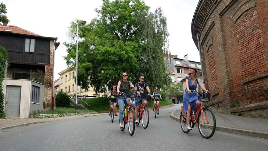 Zagreb: 3–Hour Classic Bike Tour - Croatian National Theatre to Zrinjevac Park: Lower Town Without the Guesswork