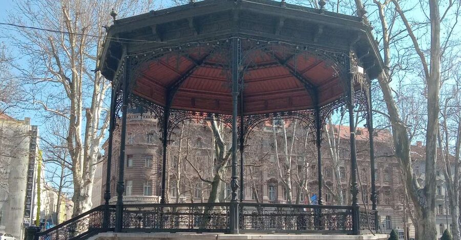Zagreb: Historic Walking Tour with a Local Guide - Where the tour starts: Zrinjevac and the My happy walk pavilion