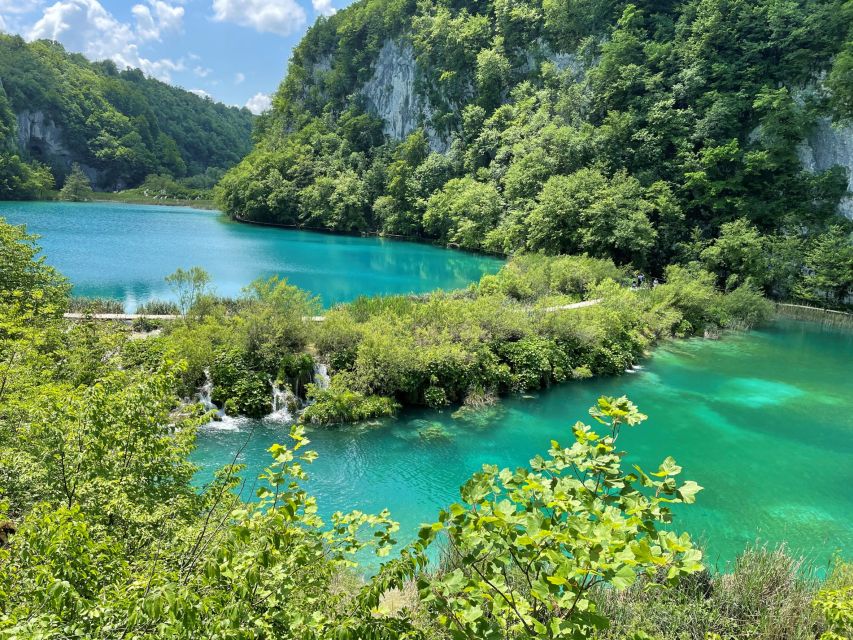 Zagreb: Rastoke & Plitvice Lakes Guided Tour with Ticket - Rastoke to the Park: Timing That Keeps You From Waiting Too Much